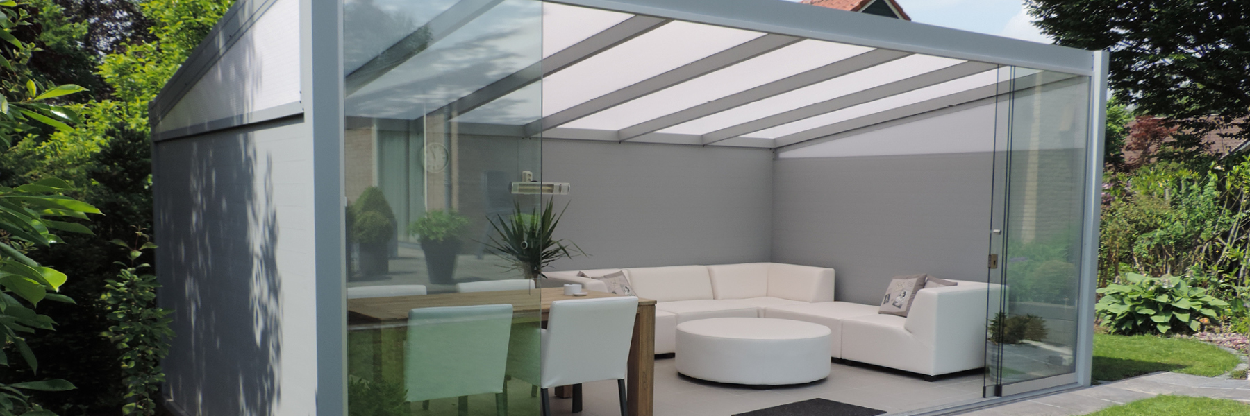 Veranda Lounge